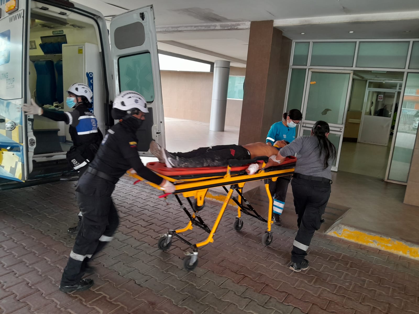 Voluntarios de Consulting Group atendieron emergencia de tránsito en San Jacinto